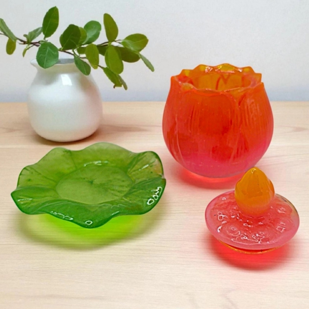 Tulip trinket box